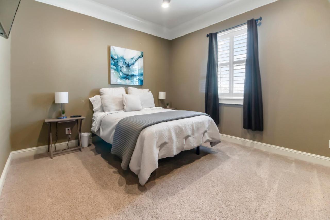 Luxury Waterfront Home Family And Pet Friendly Near Surfside Beach 11 Mins Freeport Kültér fotó