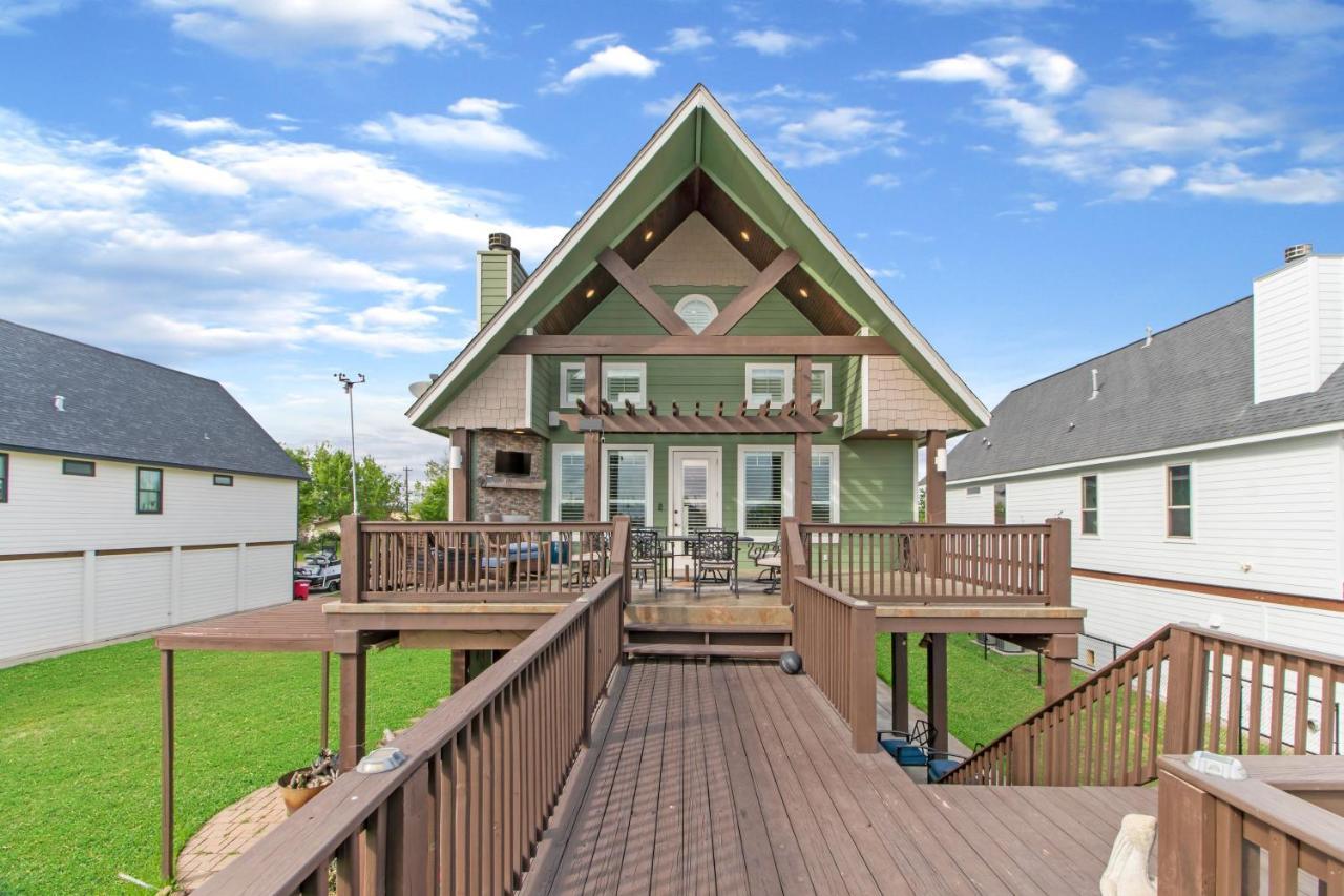 Luxury Waterfront Home Family And Pet Friendly Near Surfside Beach 11 Mins Freeport Kültér fotó