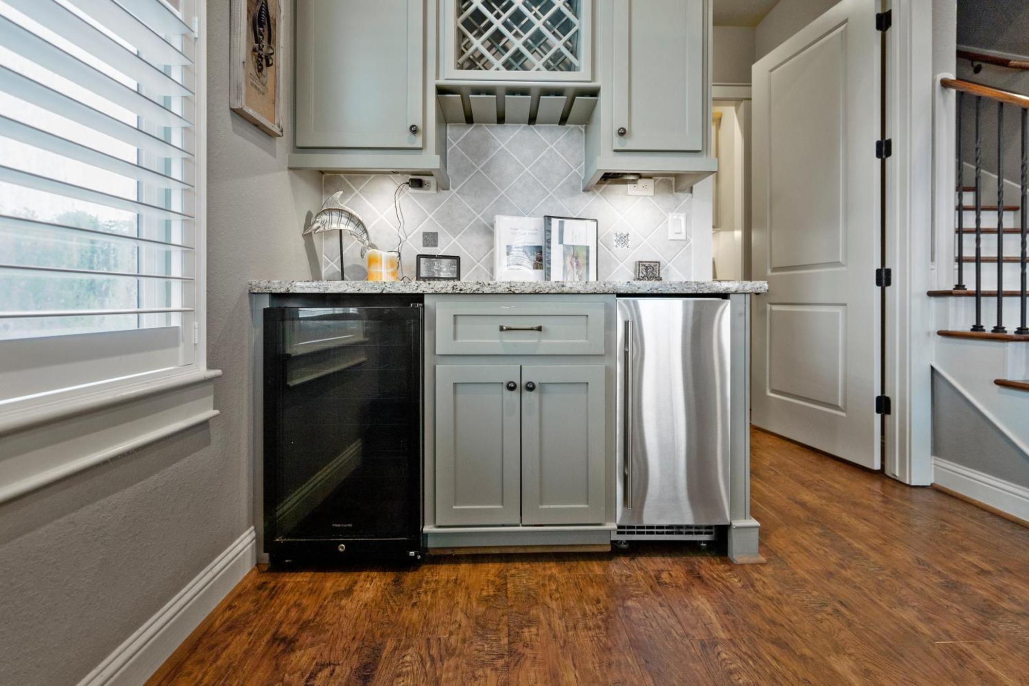 Luxury Waterfront Home Family And Pet Friendly Near Surfside Beach 11 Mins Freeport Kültér fotó