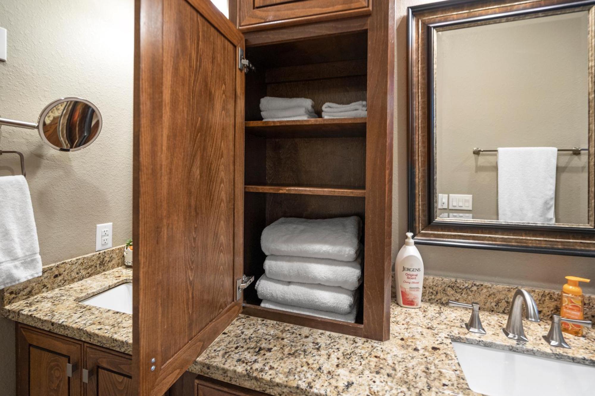 Luxury Waterfront Home Family And Pet Friendly Near Surfside Beach 11 Mins Freeport Kültér fotó